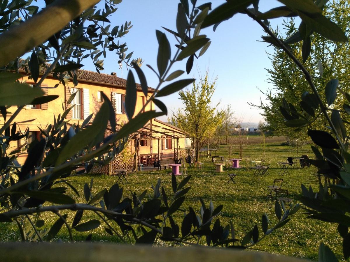 Agriturismo La Lenticchia Фратта-Терме Экстерьер фото