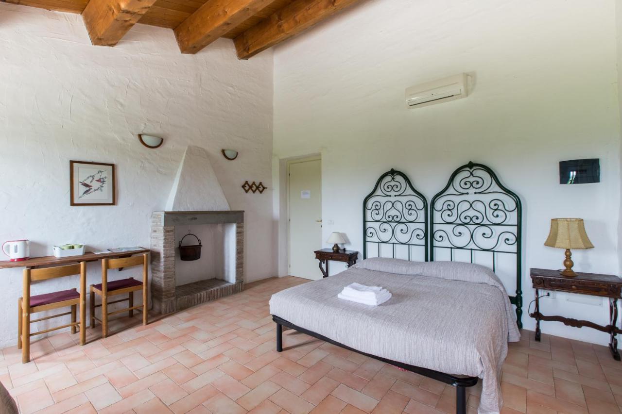 Agriturismo La Lenticchia Фратта-Терме Экстерьер фото